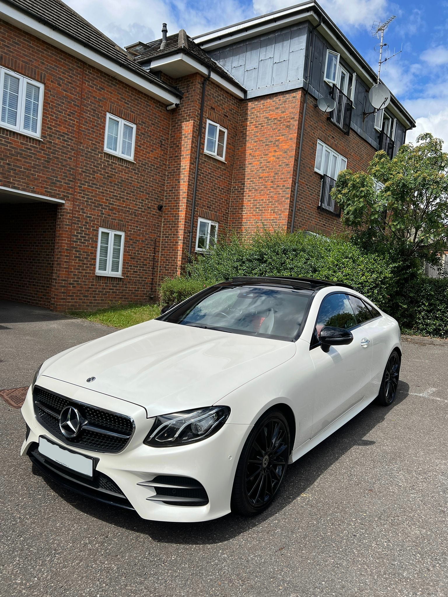 Mercedes-Benz E300 AMG Line Coupe