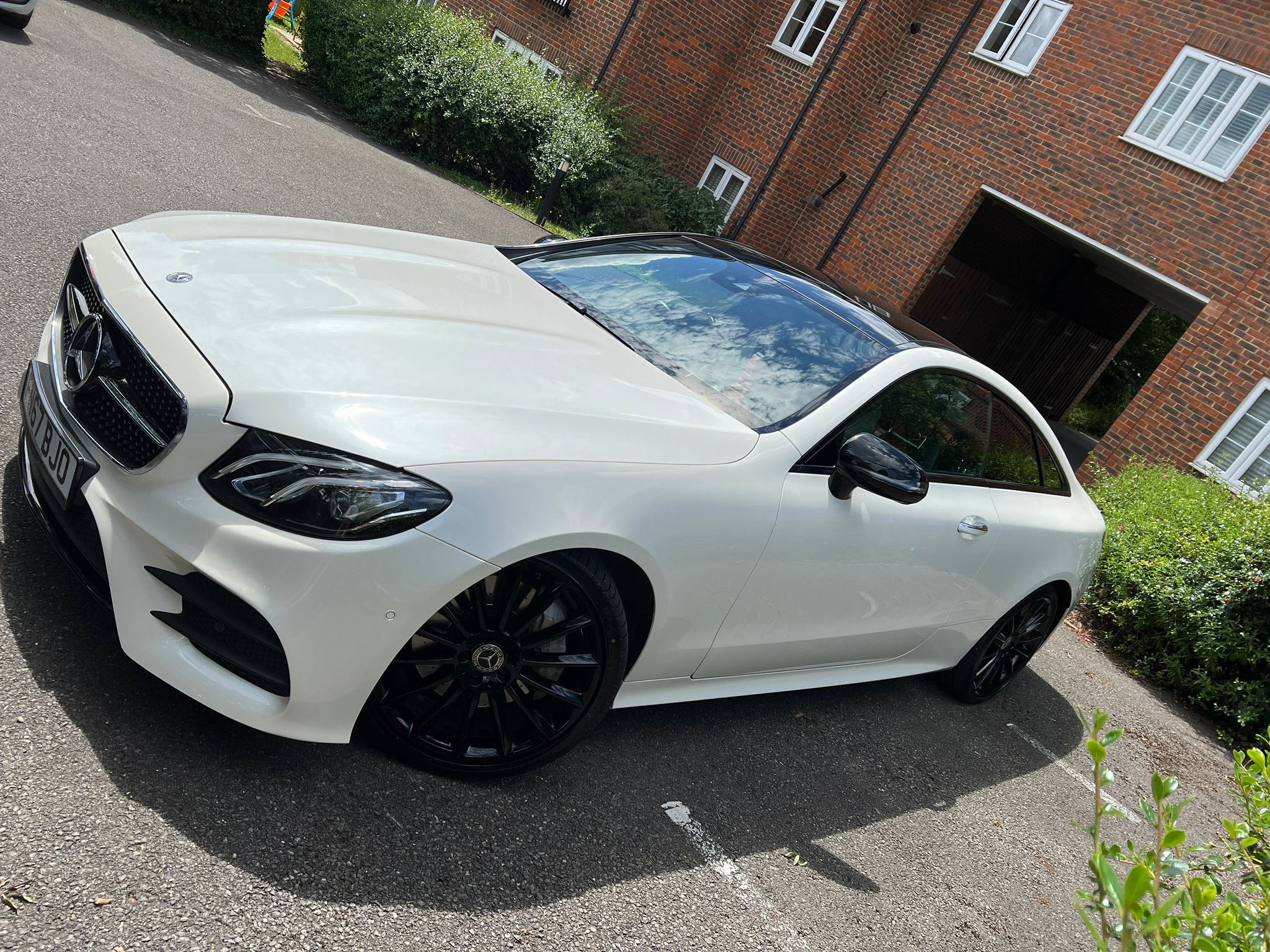 Mercedes-Benz E300 AMG Line Coupe