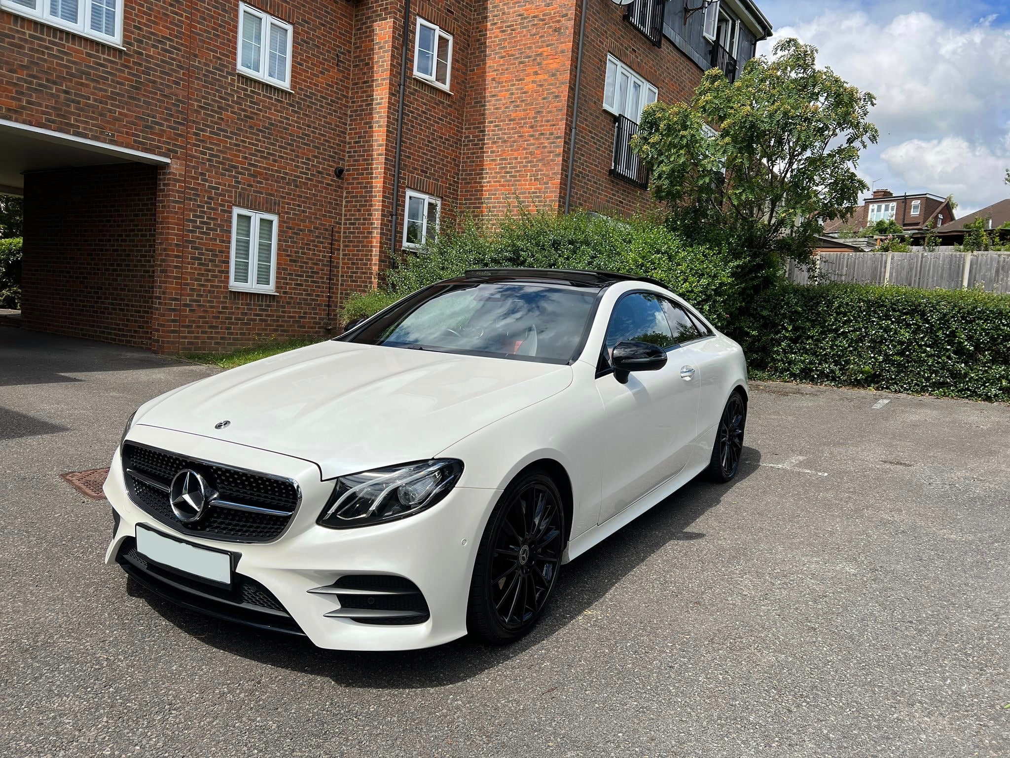 Mercedes-Benz E300 AMG Line Coupe