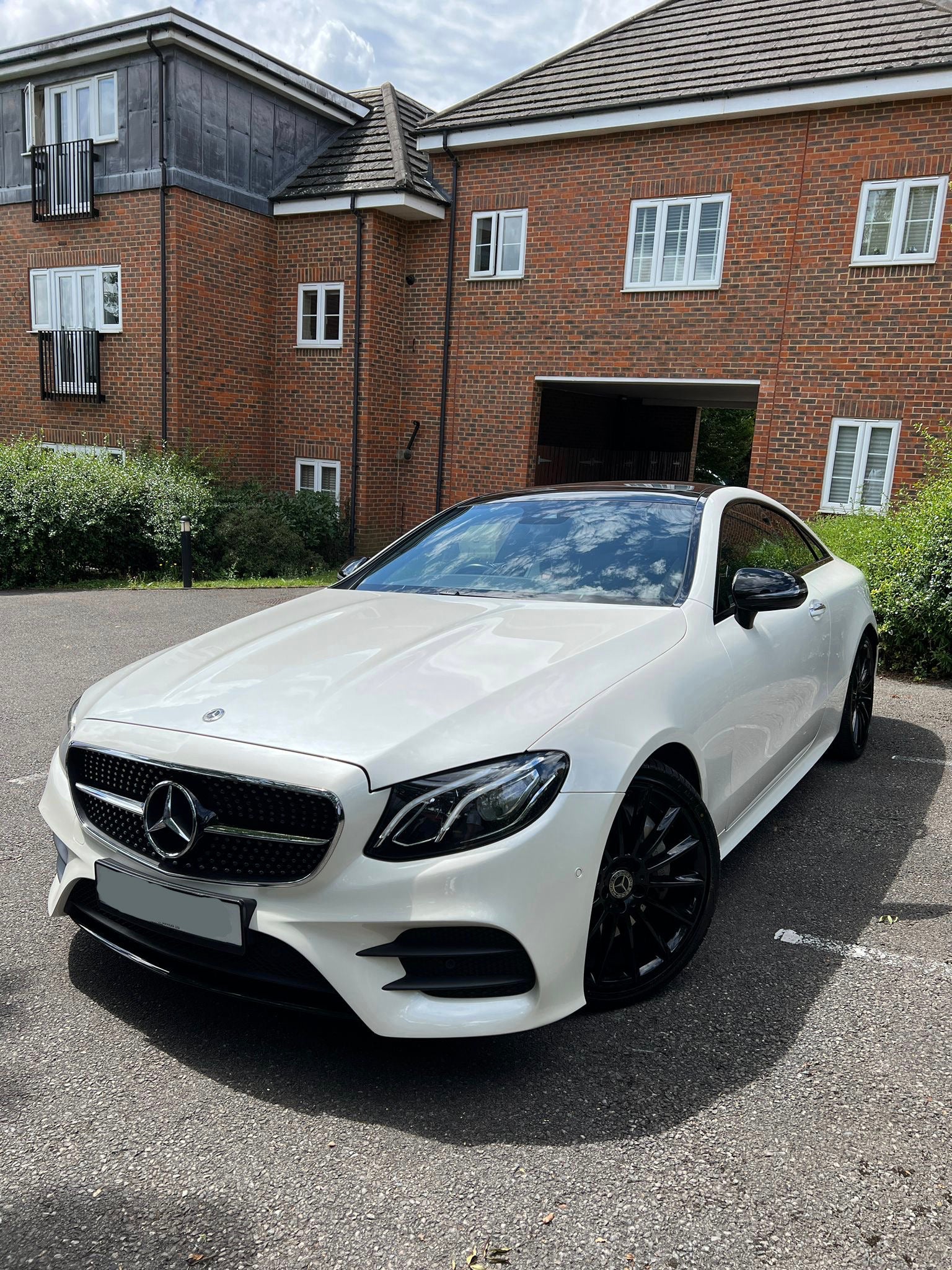 Mercedes-Benz E300 AMG Line Coupe